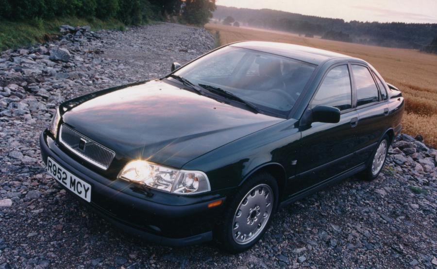  Volvo S40 1998 года  (фото 4 из 4)